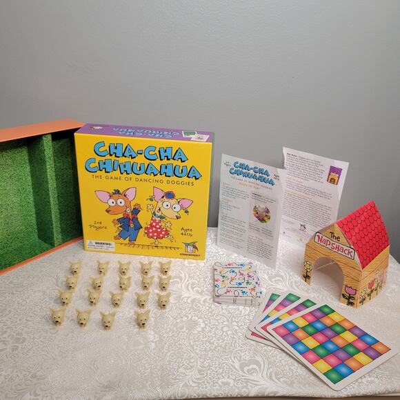 Gamewright Cha-Cha Chihuahua Game Dancing Dogs kids board game family fun READ - Picture 2 of 6
